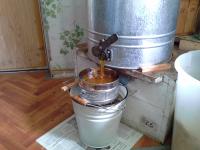 Мед (сады + лесной ) продам оптом
